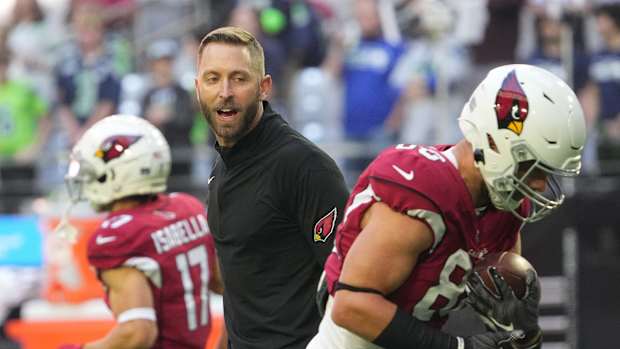 Kliff Kingsbury Zach Ertz